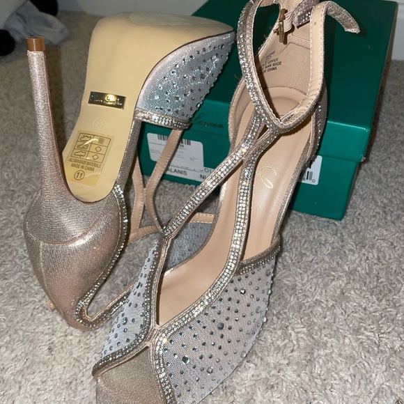 *BRAND NEW! Lauren Lorraine Stilettos!!  Perfect for Wedding, Prom, and Formal!! - Picture 9 of 14